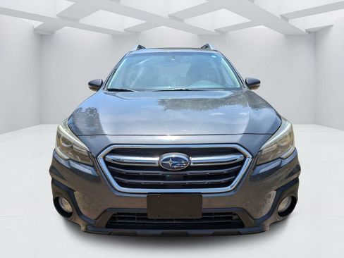 Used 2018 Subaru Outback 2.5i Limited AWD/4WD image 8