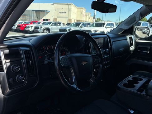 Used 2018 Chevrolet Silverado 1500 LT AWD/4WD image 10