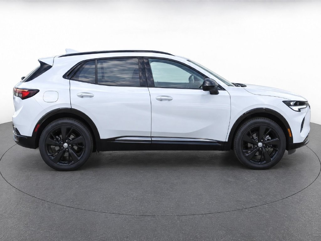 Used 2021 Buick Envision Essence w/ Sport Touring Package FWD image 8