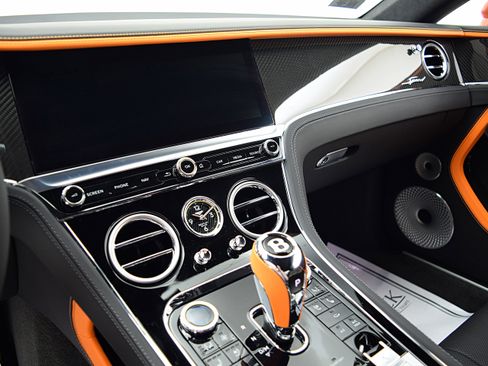 Used 2024 Bentley Continental GT Mulliner AWD/4WD image 30