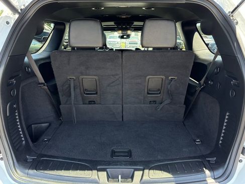 Used 2023 Dodge Durango R/T w/ Tow 'N Go Package AWD/4WD image 30