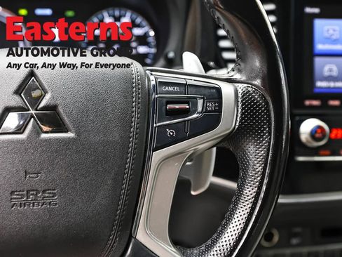 Used 2020 Mitsubishi Outlander SEL AWD/4WD image 15