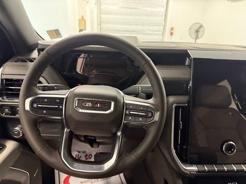 New 2026 GMC Yukon XL Elevation w/ LPO, Floor Liner Package image 20