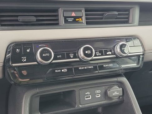Used 2023 Honda Pilot Elite image 26