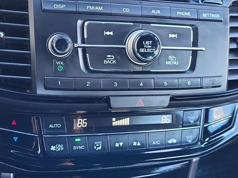 Used 2017 Honda Accord Sport Special Edition image 23