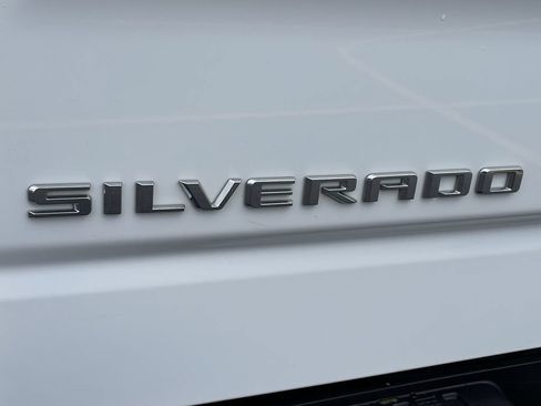 Used 2022 Chevrolet Silverado 1500 LT w/ Work Truck Package AWD/4WD image 7