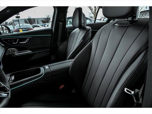 New 2026 Mercedes-Benz E 450 4MATIC Sedan image 9
