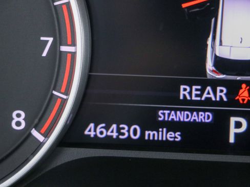 Used 2022 Nissan Rogue SV FWD image 16