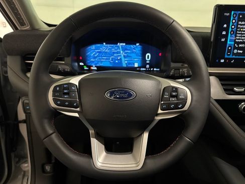 New 2026 Ford Explorer Active RWD image 36