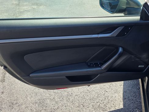 Used 2022 Porsche 911 Carrera 4 image 14