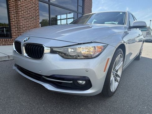 Used 2017 BMW 330i Sedan image 10