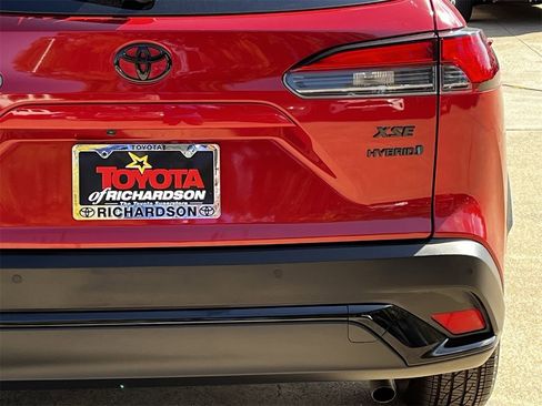 Used 2023 Toyota Corolla Cross AWD Hybrid image 6