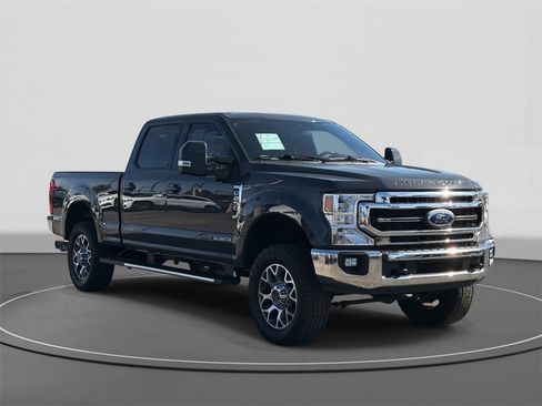 Used 2021 Ford F250 Lariat w/ Lariat Value Package image 4