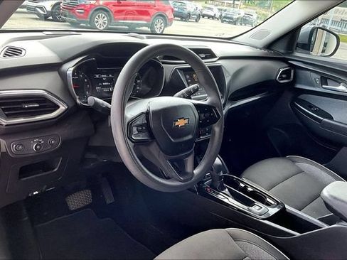 Used 2023 Chevrolet TrailBlazer LT FWD image 14