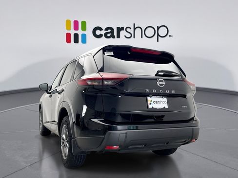 Used 2024 Nissan Rogue S AWD/4WD image 3