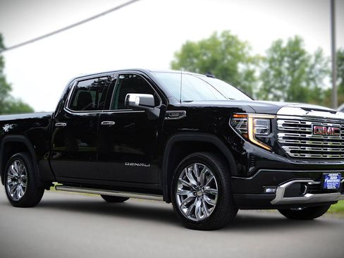 Used 2024 GMC Sierra 1500 Denali AWD/4WD image 3