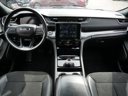 Used 2021 Jeep Grand Cherokee L Laredo image 12