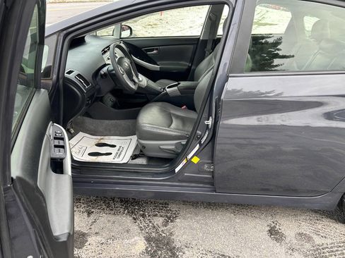 Used 2015 Toyota Prius Two image 13