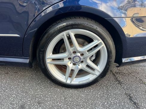 Used 2013 Mercedes-Benz E 350 4MATIC Sedan image 37