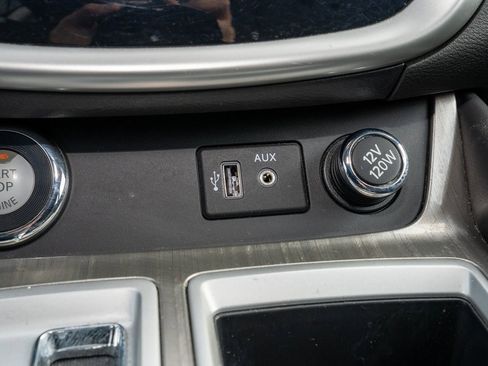 Used 2018 Nissan Murano SV image 15