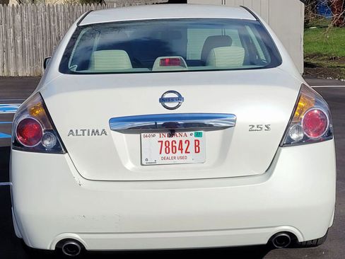 Used 2011 Nissan Altima 2.5 S image 8