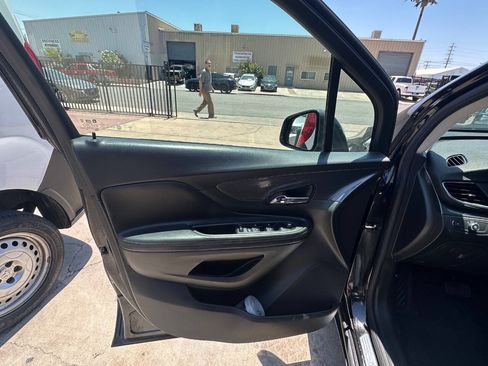 Used 2017 Buick Encore Preferred FWD image 9