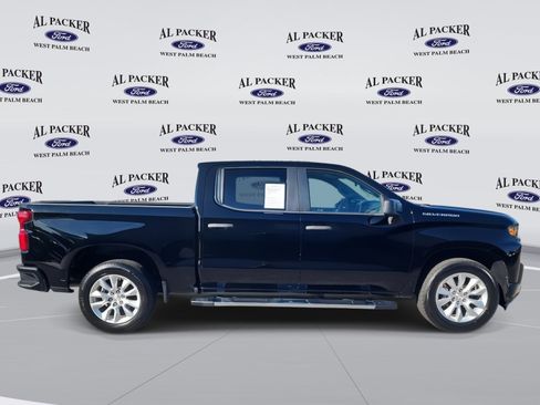 Used 2019 Chevrolet Silverado 1500 Custom w/ Custom Value Package image 6