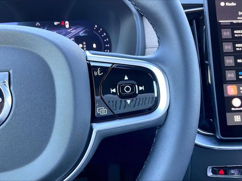 New 2026 Volvo XC90 B6 Ultra w/ Protection Package image 18