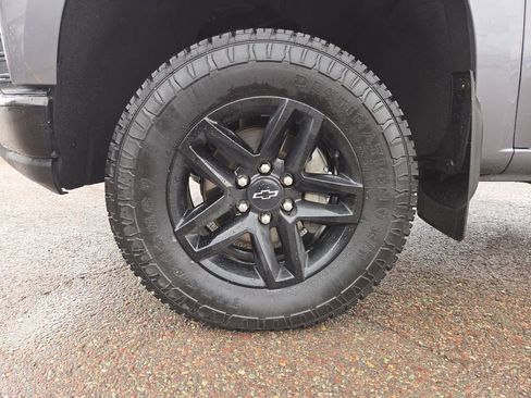 Used 2021 Chevrolet Silverado 1500 LT Trail Boss w/ Convenience Package II AWD/4WD image 10