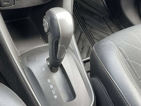 Used 2018 Chevrolet Trax LT w/ Sun & Sound Package AWD/4WD image 28
