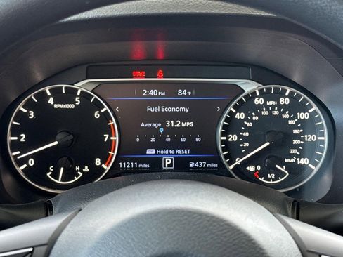 Used 2025 Nissan Altima 2.5 SV FWD image 19