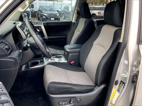 Used 2014 Toyota 4Runner SR5 image 16