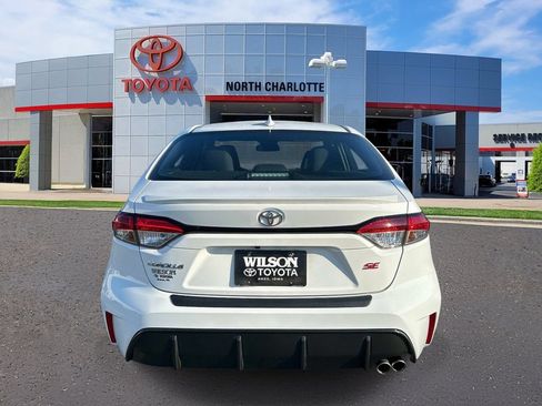Used 2024 Toyota Corolla SE FWD image 7