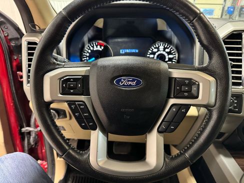 Used 2015 Ford F150 Lariat image 15