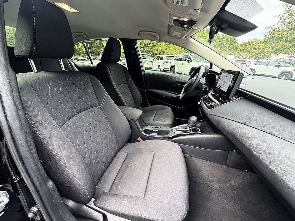 Used 2024 Toyota Corolla LE FWD image 19