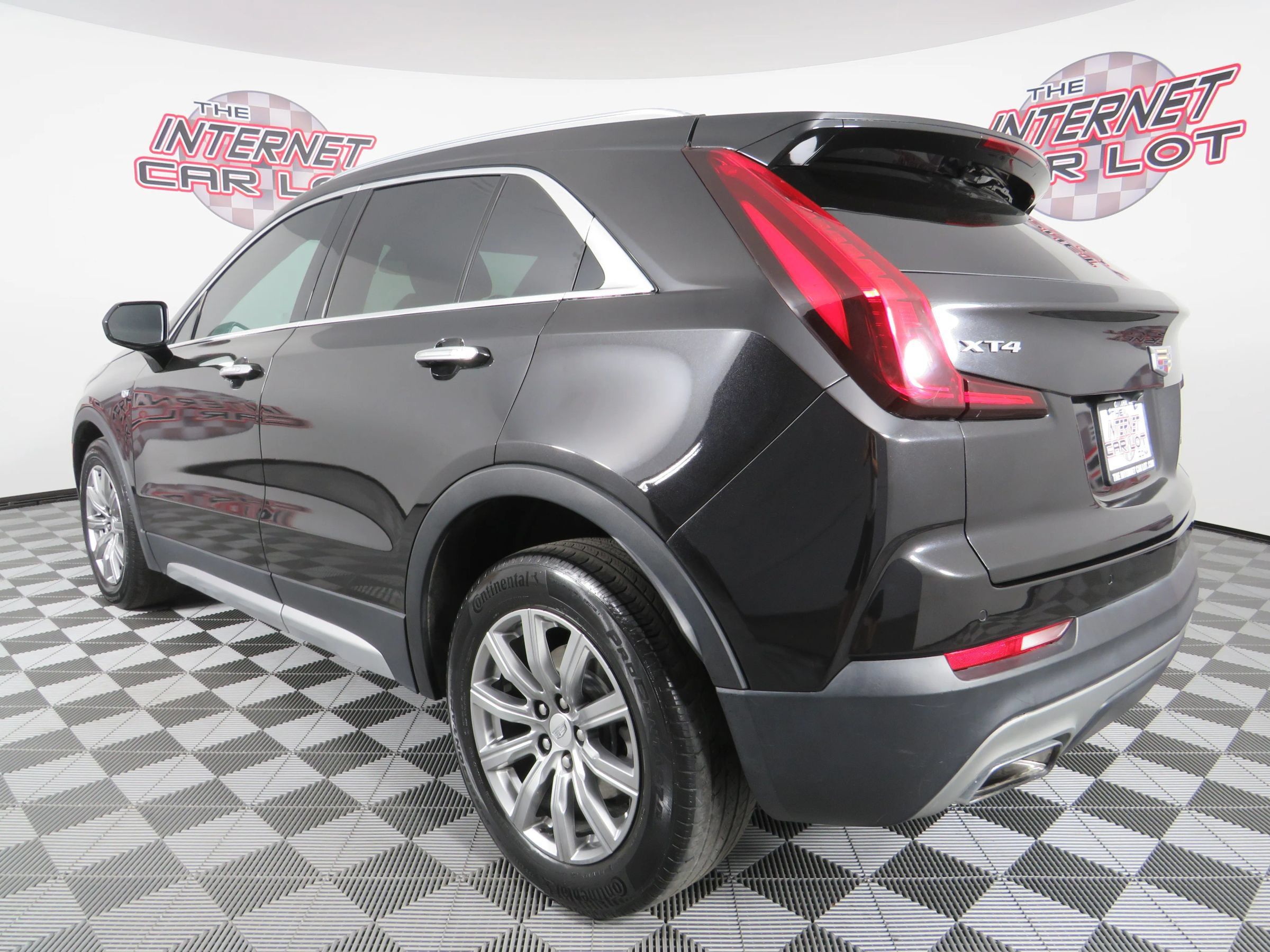 Used 2020 Cadillac XT4 Premium Luxury FWD image 5