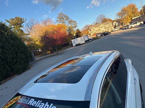 Used 2024 Nissan Murano Platinum w/ Cargo Package image 13