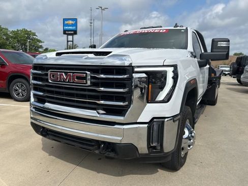 Used 2024 GMC Sierra 3500 SLE w/ SLE Convenience Package AWD/4WD image 4
