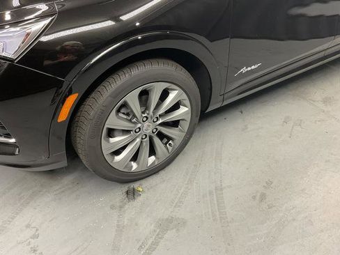 New 2025 Buick Envista Avenir image 4