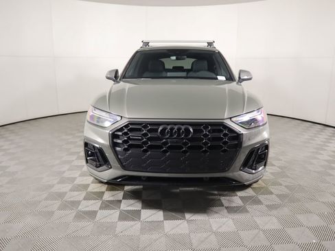 Used 2025 Audi Q5 e Premium Plus w/ Premium Plus Package image 2