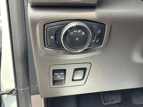 Used 2019 Ford Expedition XLT w/ Equipment Group 202A RWD image 20
