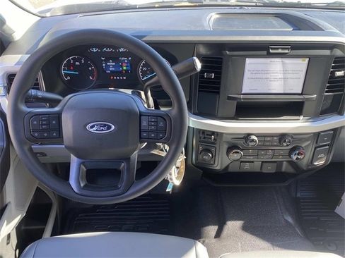 New 2026 Ford F550 4x4 Crew Cab image 6
