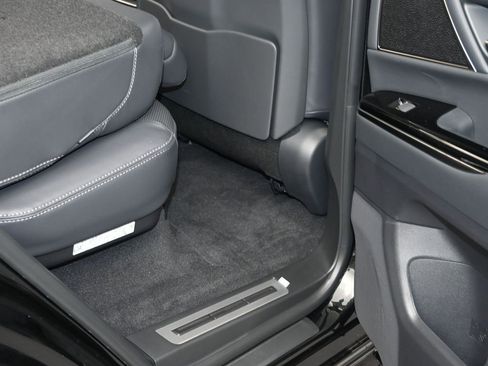 New 2026 Lexus LX 600 4WD w/ Luxury Package image 14