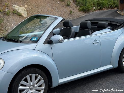 Used 2009 Volkswagen Beetle S FWD image 37