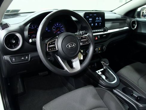 Used 2020 Kia Forte LXS image 5