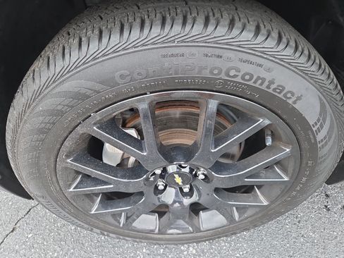 Used 2022 Chevrolet Trax LT w/ Sport Edition FWD image 13