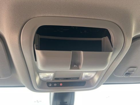 Used 2023 GMC Acadia SLE w/ Driver Convenience Package image 36