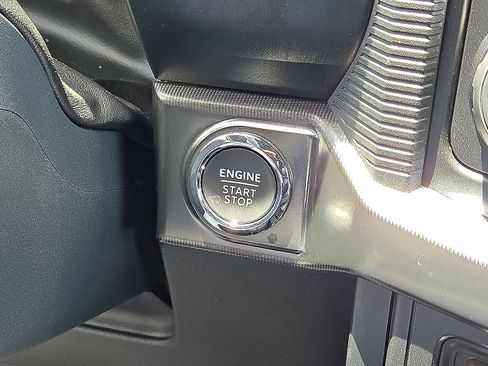 Used 2024 Ford F150 Raptor AWD/4WD image 32