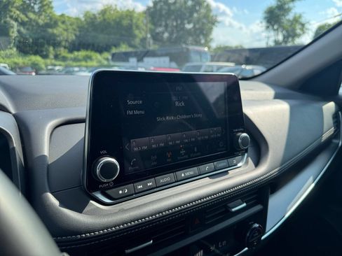 Used 2026 Nissan Rogue SV FWD image 20