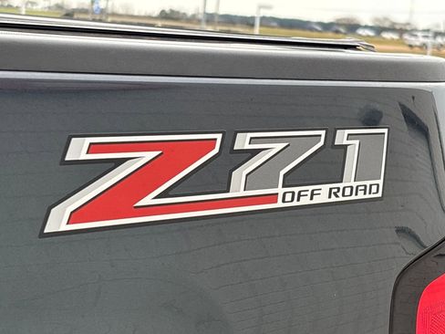 Used 2017 Chevrolet Silverado 1500 LT w/ All Star Edition image 31